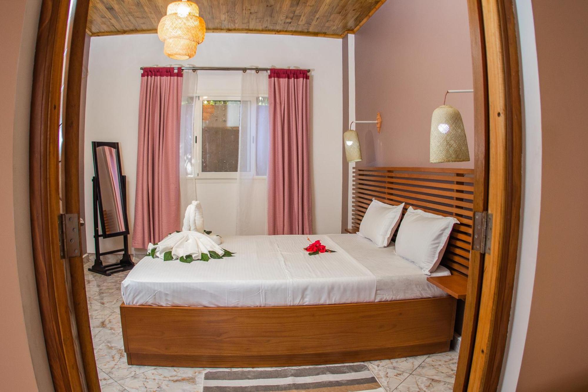Cambria Hotel Nosy-Be Exteriör bild